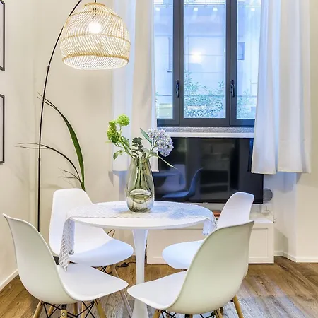 Gift House Apartment Milan Exterior photo
